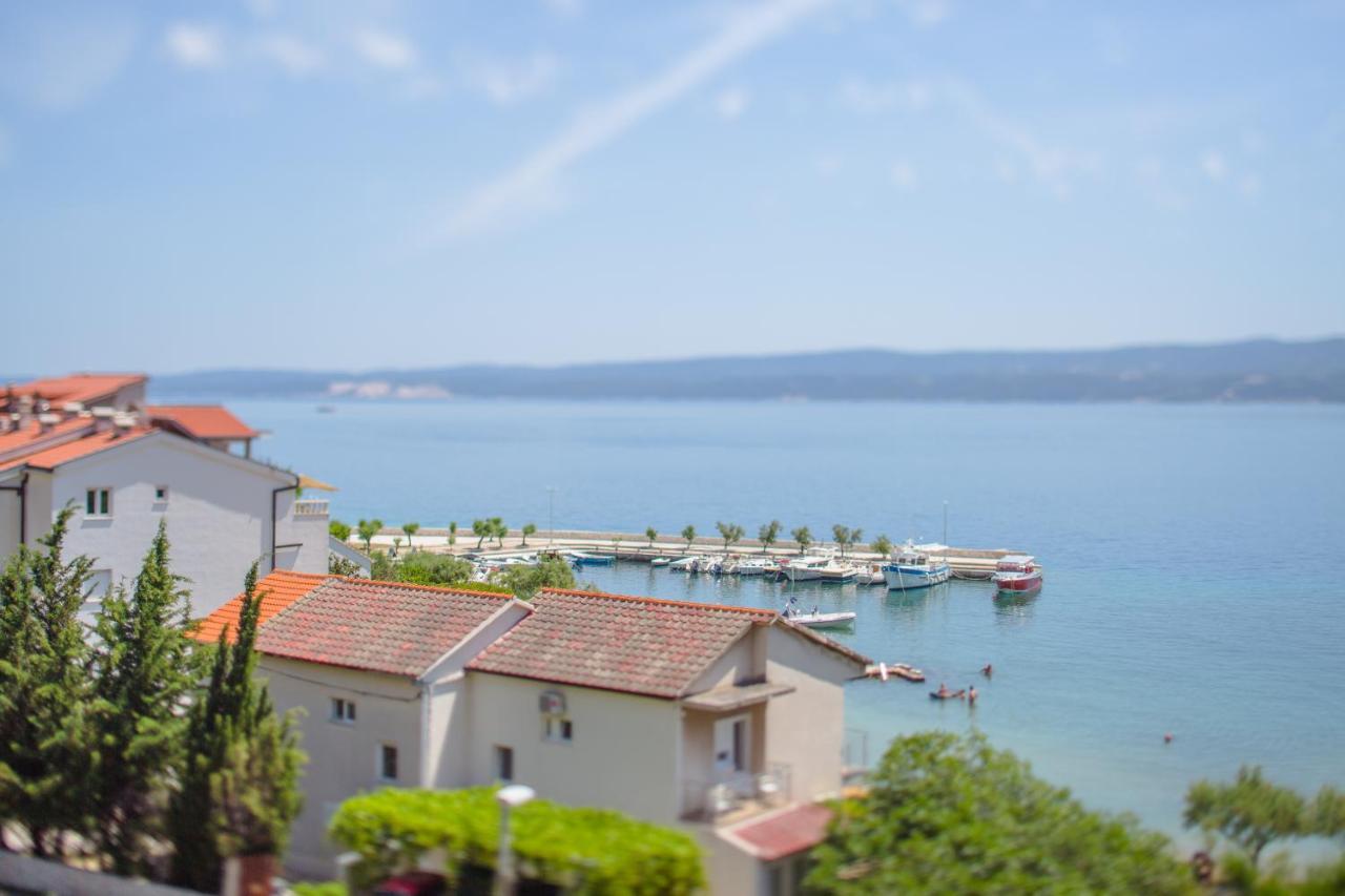 Apartments Kadenca Omis Bagian luar foto