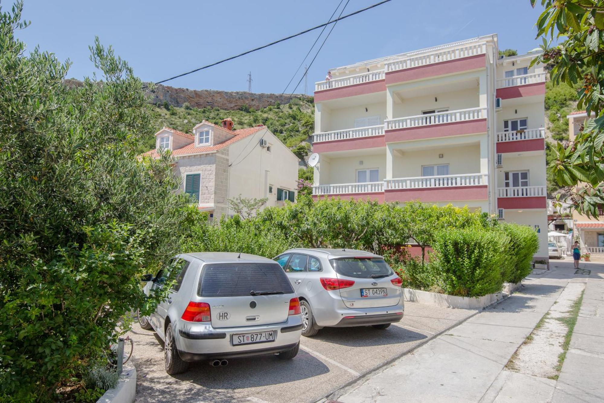 Apartments Kadenca Omis Ruang foto